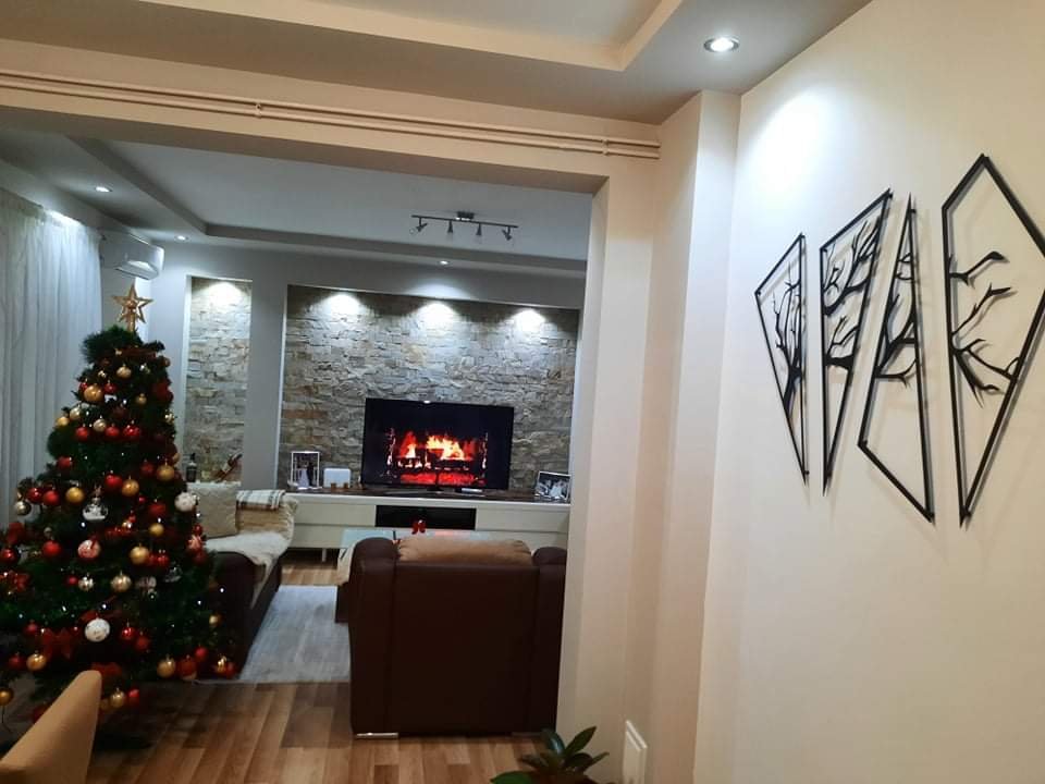 received_1953150984872985